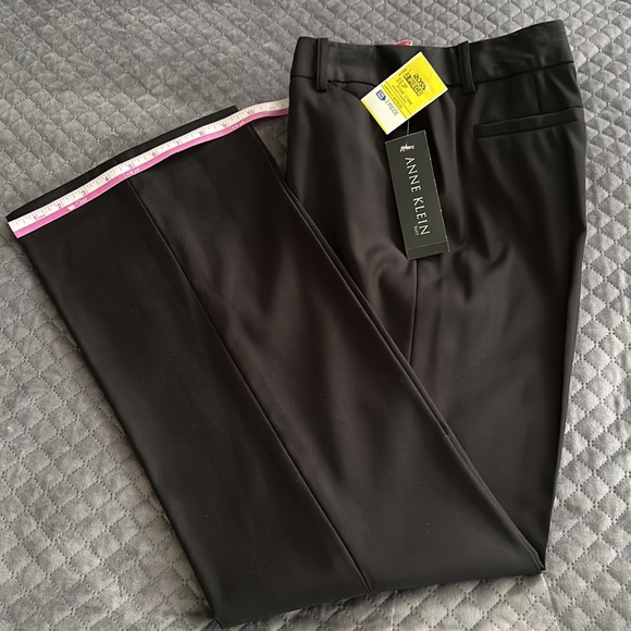 Anne Klein 2-Piece Pant Suit size 2P - Picture 4 of 4